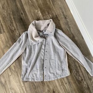 WOMENS EDDIE BAUER JACKET SIZE MEDIUM